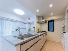 【神奈川県/横浜市磯子区磯子】ブリリアシティ横浜磯子 M棟 リビング・ダイニング