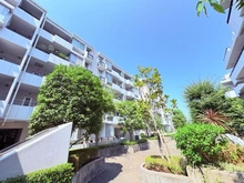 【神奈川県/横浜市中区仲尾台】ヴィルヌーブ横浜山手 敷地内