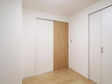 【神奈川県/横浜市南区山王町】コスモ吉野町駅前 洋室