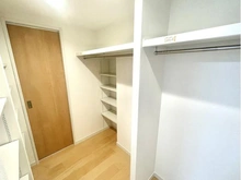 【神奈川県/横浜市中区本牧原】パークシティ本牧 F棟 収納：ウォークインクローゼット