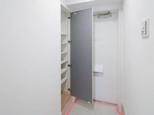 【神奈川県/横浜市南区二葉町】マイキャッスル横浜吉野町 玄関