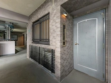 【神奈川県/川崎市宮前区馬絹】宮崎台南パーク・ホームズ弐番館 ポーチ：大規模修繕中