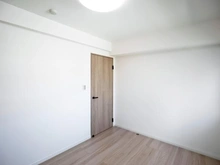 【神奈川県/横浜市港北区新羽町】モアグランデ新横浜北 洋室