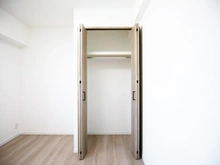 【神奈川県/横浜市港北区新羽町】モアグランデ新横浜北 洋室