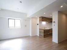 【神奈川県/横浜市南区高根町】ルシオン大通り公園 リビング・ダイニング