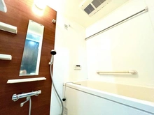 【神奈川県/横浜市中区吉浜町】エトアール吉浜 浴室