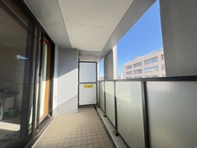 【神奈川県/横浜市中区山下町】ヴィルヌーブタワー横浜・関内 バルコニー：南東側バルコニー