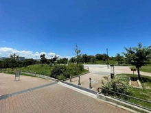 【神奈川県/横浜市磯子区磯子台】ブリリアシティ横浜磯子 D棟  磯子台紅取第二公園（現地より約400m）