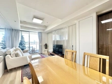 【東京都/新宿区富久町】富久クロスコンフォートタワー リビング・ダイニング