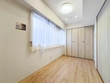 【東京都/新宿区四谷】ロイヤルハイツ新宿御苑 洋室