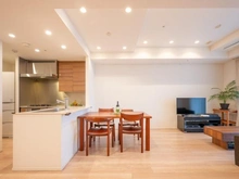 【東京都/新宿区富久町】富久クロスコンフォートタワー LDK