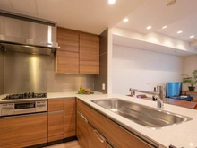 【東京都/新宿区富久町】富久クロスコンフォートタワー キッチン