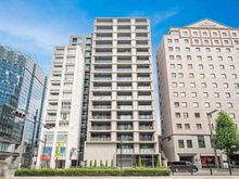 【東京都/新宿区四谷】ミッドタウンコンド四谷 外観：写真中央