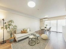 【東京都/三鷹市下連雀】プラウドシティ吉祥寺 E棟 リビング・ダイニング：※家具・調度品は販売価格に含まれておりません