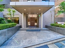 【東京都/新宿区市谷左内町】コート市ヶ谷 エントランス