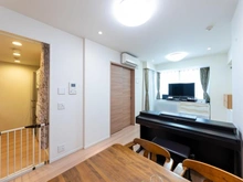 【東京都/新宿区市谷仲之町】プラウド市谷仲之町ヒルトップ リビング・ダイニング