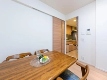 【東京都/新宿区市谷仲之町】プラウド市谷仲之町ヒルトップ リビング・ダイニング