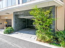 【東京都/新宿区愛住町】グランスイート四谷エクシア アプローチ