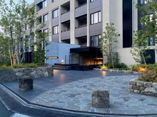 【東京都/新宿区市谷加賀町】ザ・パークハウス市谷加賀町レジデンス アプローチ