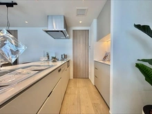 【東京都/新宿区市谷仲之町】パークハウス市谷仲之町 ダイニングキッチン