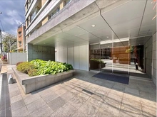 【東京都/新宿区市谷仲之町】パークハウス市谷仲之町 エントランス