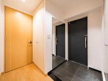 【東京都/新宿区富久町】ローレルコート新宿タワー 玄関