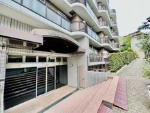 【東京都/港区南麻布】インペリアル南麻布コートアンドサテライト サテライト棟 エントランス