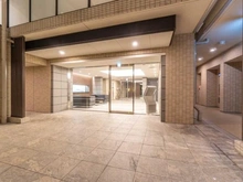 【東京都/新宿区市谷薬王寺町】ザ・ヒルズ市谷薬王寺 敷地内