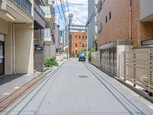 【東京都/港区南麻布】南麻布ローヤルコーポ 前面道路