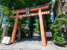 【東京都/新宿区市谷加賀町】ザ・パークハウス市谷加賀町レジデンス 赤城神社（現地より約1,200m）：