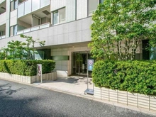 【東京都/新宿区左門町】フォルム四谷外苑東 エントランス