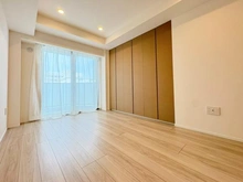 【東京都/新宿区南元町】ライオンズ外苑の杜 洋室:約7.5帖