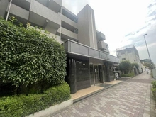 【東京都/小金井市前原町】リーベスト武蔵小金井 エントランス