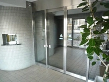 【東京都/小金井市前原町】リーベスト武蔵小金井 エントランス