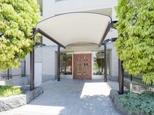 【東京都/新宿区高田馬場】高田馬場四丁目パーク・ホームズ アプローチ