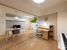 【東京都/新宿区市谷仲之町】プラウドジェム市ヶ谷 洋室約6.1帖・リビング・ダイニング