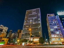 【東京都/新宿区四谷】ライオンズ四谷タワーゲート 外観：写真中央
