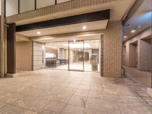 【東京都/新宿区市谷薬王寺町】ザ・ヒルズ市谷薬王寺 敷地内