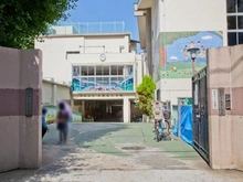 【東京都/渋谷区神宮前】ジェントルエア神宮前 渋谷区立千駄谷小学校（現地より約140m）