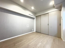 【東京都/新宿区市谷柳町】ゾンネンハイム牛込 ダイニングキッチン：扉を閉めるとこのようになります