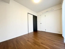 【東京都/新宿区原町】ムサシノコート早稲田 洋室:約5.9帖