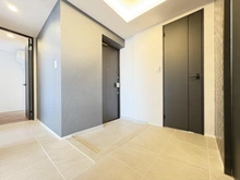 【東京都/新宿区富久町】ピアース四谷 玄関