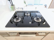 【東京都/港区南青山】ラヴォーグ南青山 キッチン：三口コンロ