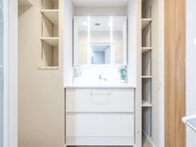 【東京都/港区南青山】ラヴォーグ南青山 洗面室