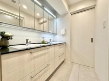 【東京都/新宿区西新宿】ハイネスロフティ 洗面室