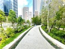 【東京都/新宿区西新宿】パークタワー西新宿 敷地内