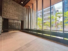 【東京都/新宿区四谷三栄町】ジオ四谷三栄町 エントランス