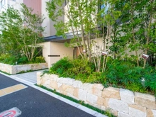 【東京都/新宿区住吉町】グランドメゾン新宿曙橋 外観