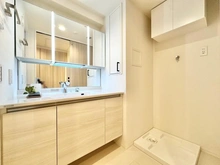 【東京都/新宿区南元町】ライオンズ外苑の杜 洗面室