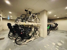 【東京都/新宿区南元町】ライオンズ外苑の杜 駐輪場